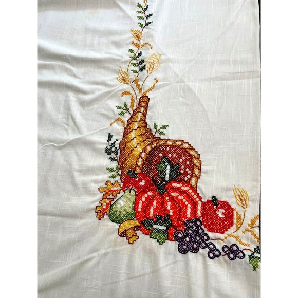 VTG Tablecloth & Napkins Fall Harvest Pumpkins Fruit Mushrooms Hand Embroidered - Picture 1 of 12